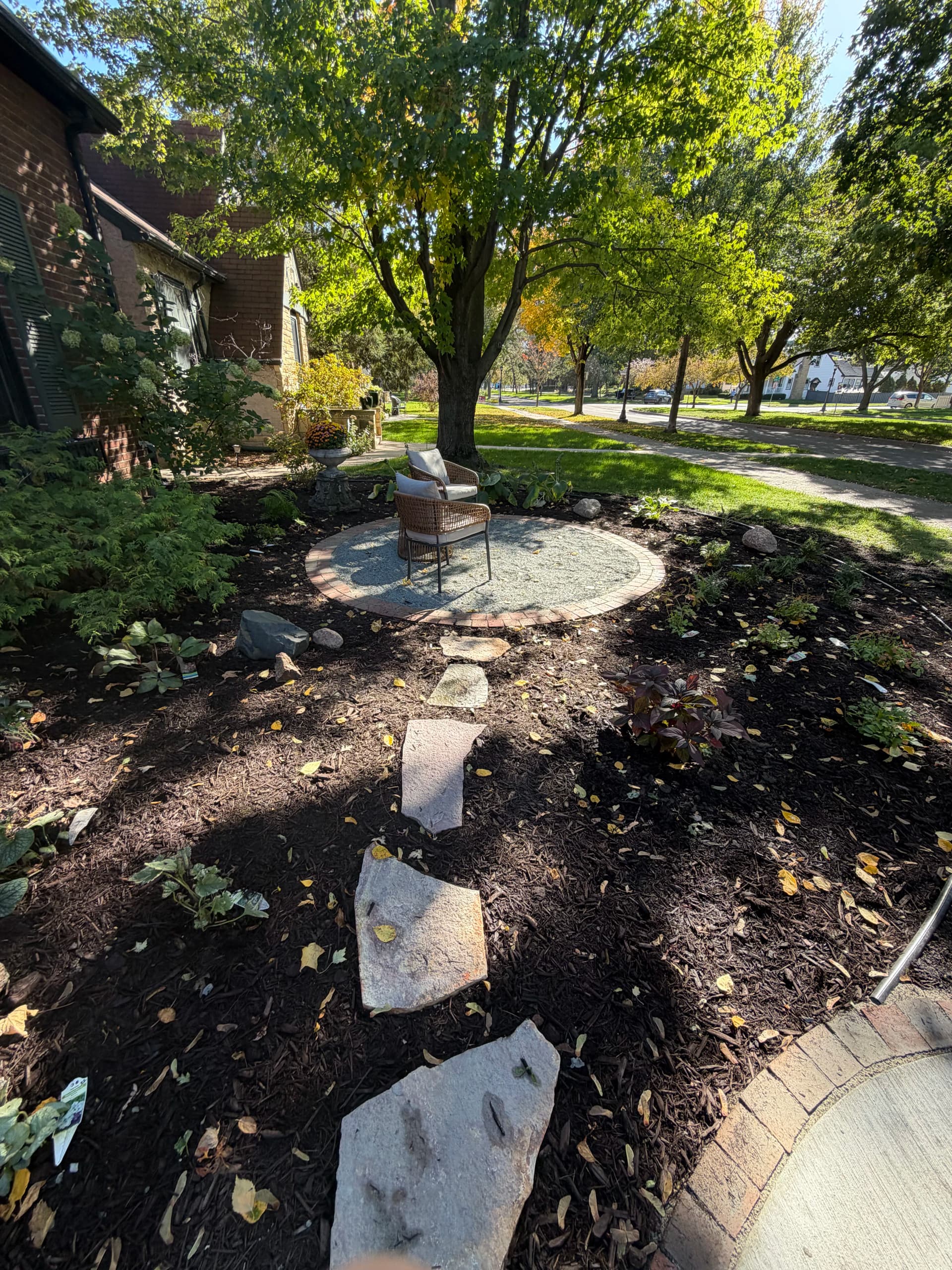 Gallery photos for Front Yard Landscape Design with Granite Patio and Brick Edging: Image #4