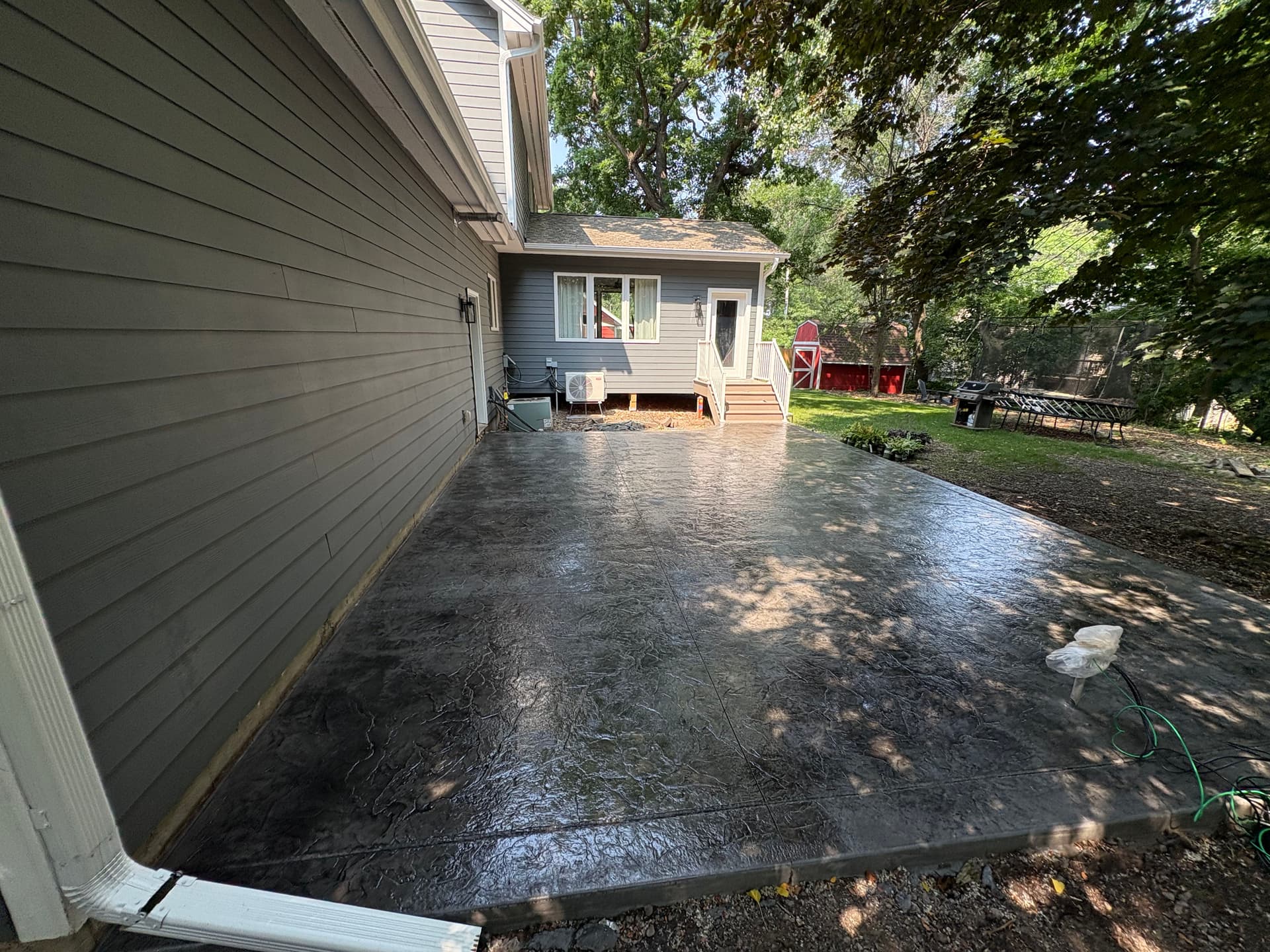 Gallery photos for Stamped and Stained Concrete Patio for Hutub: Image #2