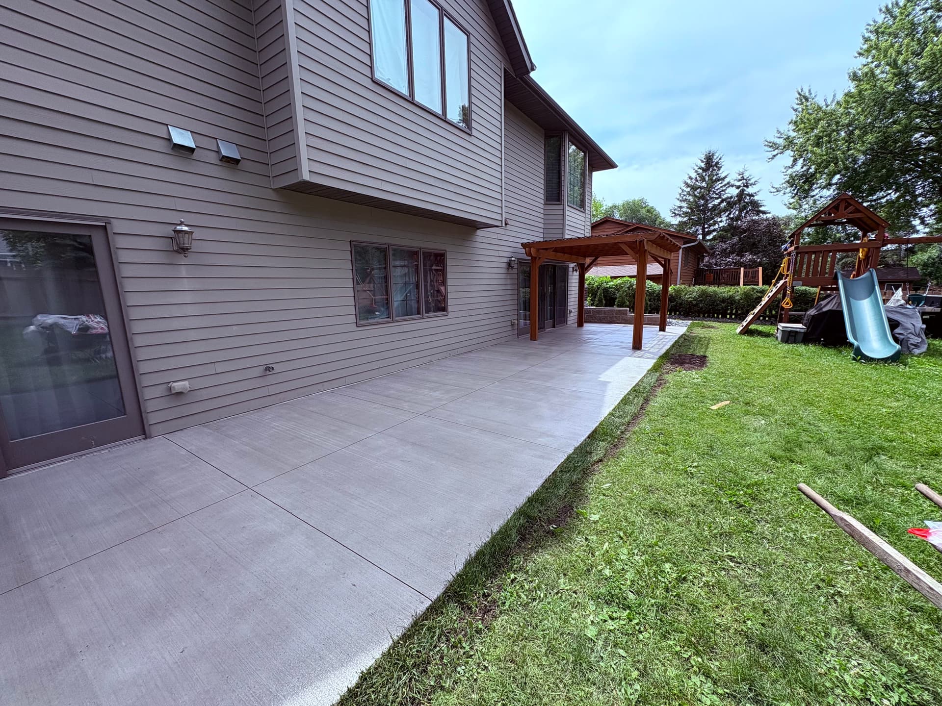 Gallery photos for Concrete Patio and Block Wall Backyard Upgrade: Image #2