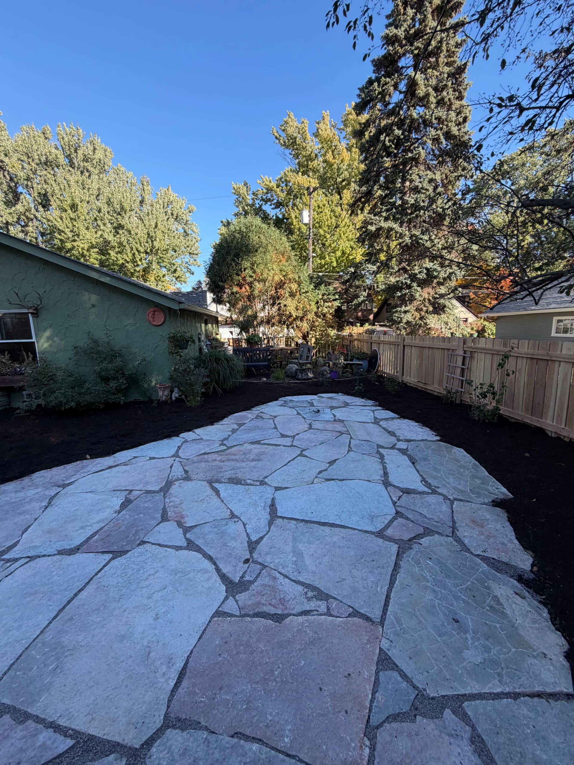 Gallery photos for Large-Format Chilton Flagstone Patio That Actually Gets Used: Image #5