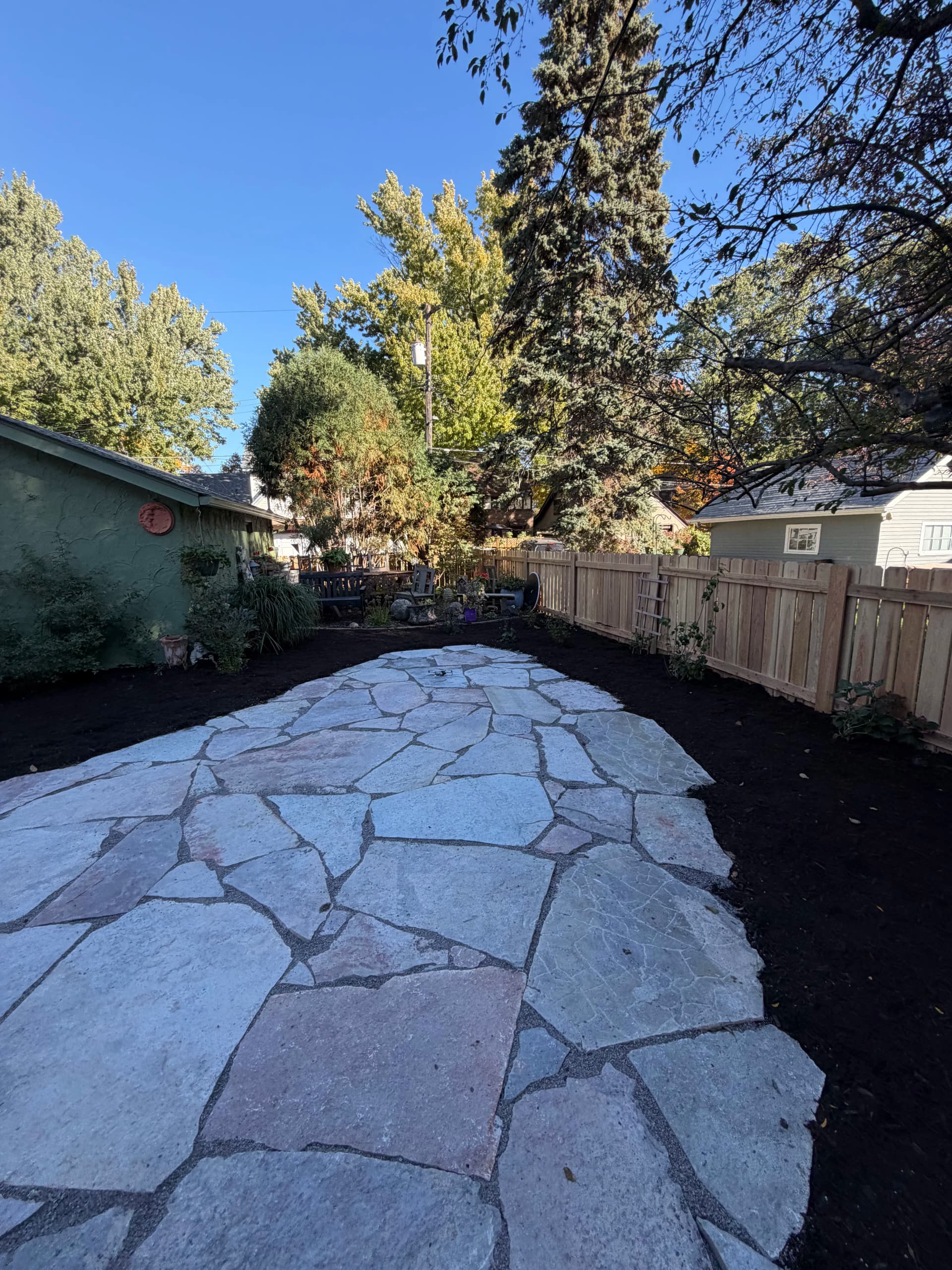 Gallery photos for Large-Format Chilton Flagstone Patio That Actually Gets Used: Image #4